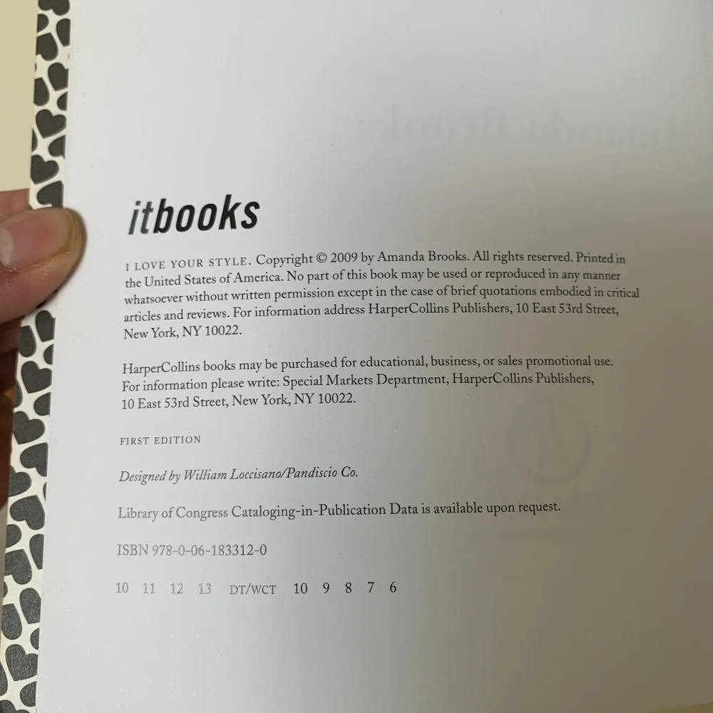 Book - Amanda Brooks I Love Your Style Define & Refine Personal Style Fashion